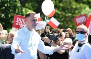 Duda proponuje 500 złotych na wakacje dla dziecka na które złożą się pracujący