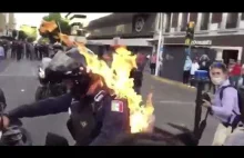 Antifa podpala policjanta