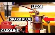 Dwusuwowy silnik spalinowy oparty na klockach LEGO