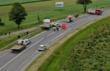 TIR zjechał na lewy pas. Nie żyje kobieta, troje dzieci w szpitalu