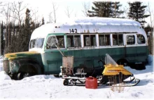 Autobus znany z filmu "Wszystko za życie"usunięty z Parku narodowego Denail[ENG]