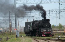 Czarne chmury nad parowozownią w Wolsztynie