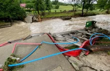 Przejazd drogą Pogorzany - Szczyrzyc - powódź 2020