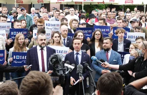 Krzysztof Bosak w Olsztynie. Przyszły tłumy młodych ludzi.