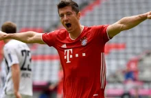 Robert Lewandowski najlepszym piłkarzem Bundesligi! Totalna deklasacja