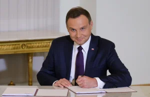 Duda: podatek od smartfonów zły