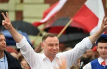 Sondaż: Andrzej Duda pokonuje Rafała Trzaskowskiego w II turze