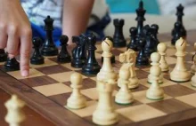 YouTube skasował popularne wideo o szachach! Kuriozum. "Białe i czarne"