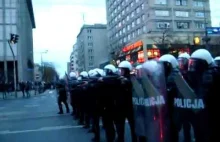 Marsz Niepodległości - policja strzela w tłum - tak było 7 lat temu