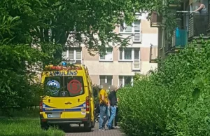82-latka wypadła z okna na czwartym piętrze. Tragiczny wypadek w Płocku