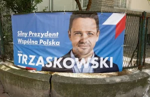 Groził kobiecie spaleniem domu za plakat Trzaskowskiego. Policja bada sprawę.