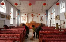 Chiny: władze nakazały usunięcie ponad 500 krzyży z kościołów