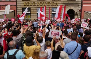 Policja chce kary dla sztabu Andrzeja Dudy za wiec we Wrocławiu