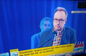 Dziennikarz który zadawał pytanie Trzaskowskiemu to warszawski urzędnik!