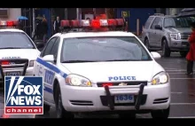 Policja w Nowym Jorku przedstawia statystyki przestępstw z ostatnich miesięcy.