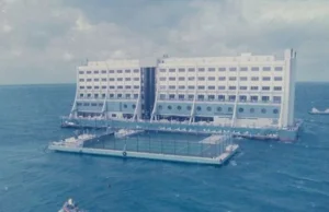 Pierwszy na świecie luksusowy pływający hotel zbudowany w latach 80. XX