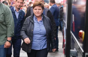 Szydło skomentowała wyrok ws. jej wypadku. Zrzekła się też pieniędzy.