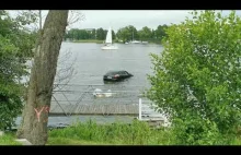 Porsche tonące w jeziorze Jeziorak w Iławie