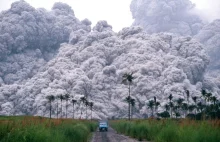 Niesamowite fotografie erupcji wulkanu Pinatubo w 1991 - Fotografia...