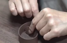 Ręcznie wykonywany z gliny czajnik