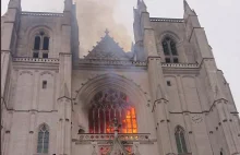 Trwa pożar katedry św. Piotra i Pawła w Nantes. [VIDEO] | Tygodnik Bydgoski