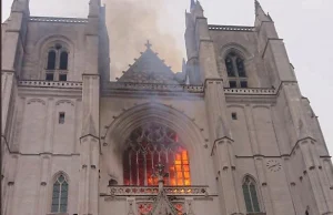 Trwa pożar katedry św. Piotra i Pawła w Nantes. [VIDEO] | Tygodnik Bydgoski