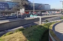 Co się w tej Francji dzieje. Płonie lotnisko Orly. Pożar katedry w Nantes...