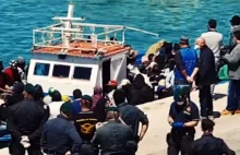 Proces kapitana statku oskarżonego o odwiezienie wyłowionych migrantów do Libii