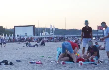 Turyści są w szoku! Picie na plaży w Sopocie. Zakaz to prawda czy fikcja?...