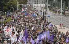 Węgry: Wielotysięczna manifestacja na rzecz wolnych mediów