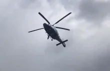 Co za posrany efekt XD Śmigła helikoptera rotują w tempie klatek na sekundę