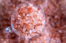 Czy sól himalajska jest lepsza od tej wydobywanej w Polsce?
