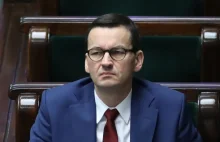 Premier Mateusz Morawiecki znów łamie rozporządzenie własnego rządu.
