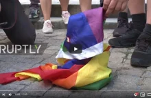 PL:Nationalists burn LGBT flag while marking 76th anniversary of Warsaw Uprising