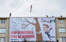 Akcja Greenpeace na gmachu resortu środowiska. Aktywiści piszą o...