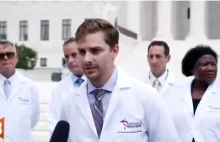 America’s Frontline Doctors o leczeniu chorych na COVID-19 usuwany z mediów