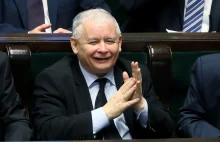 Decyzje ws. rządu zapadną po urlopie prezesa Kaczyńskiego