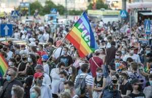 Trzaskowski tłumaczy się z nieobecności w Wa-wie: "Odwoziłem dzieci na wakacje"