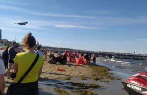 Sopot: Dramatyczna akcja służb na plaży. Nie żyje mężczyzna