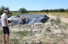 Na polu zaraz za Lublinem tyka chemiczna bomba.Toksyczne śmieci pod gołym niebem