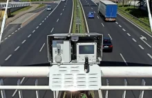 Fotoradar z Rosji podczas testów w Warszawie. Kontroluje sześć pasów.