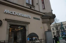 Kraków. Koronawirus w McDonaldzie przy ul. Grodzkiej.