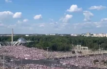 Białoruś: Dziesiątki tysięcy osób zgromadziło się w Mińsku na wiecu opozycji