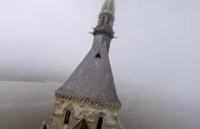 Dron filmuje Mont-Saint-Michel