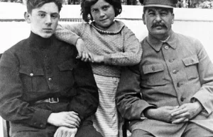 Gwałt, ślub i samobójstwo, czyli krótka historia małżeństwa Stalina.