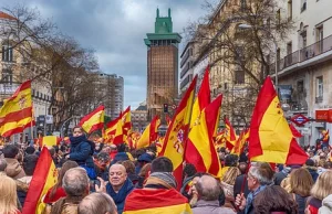 Hiszpania: Obywatele się jednoczą, aby pozbywać się okupantów