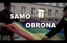 Jabłonowski wraz z minionem kradną flagę i oddają publicznie mocz.