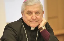 Bp Edward Janiak łamie papieski zakaz przebywania w diecezji kaliskiej.