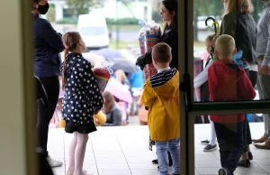 Matka nie rozumie, jak ma działać szatnia. Absurd w szkole