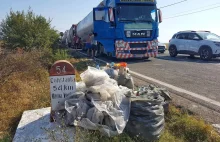 Godna naśladowania postawa rumuńskich truckerów.